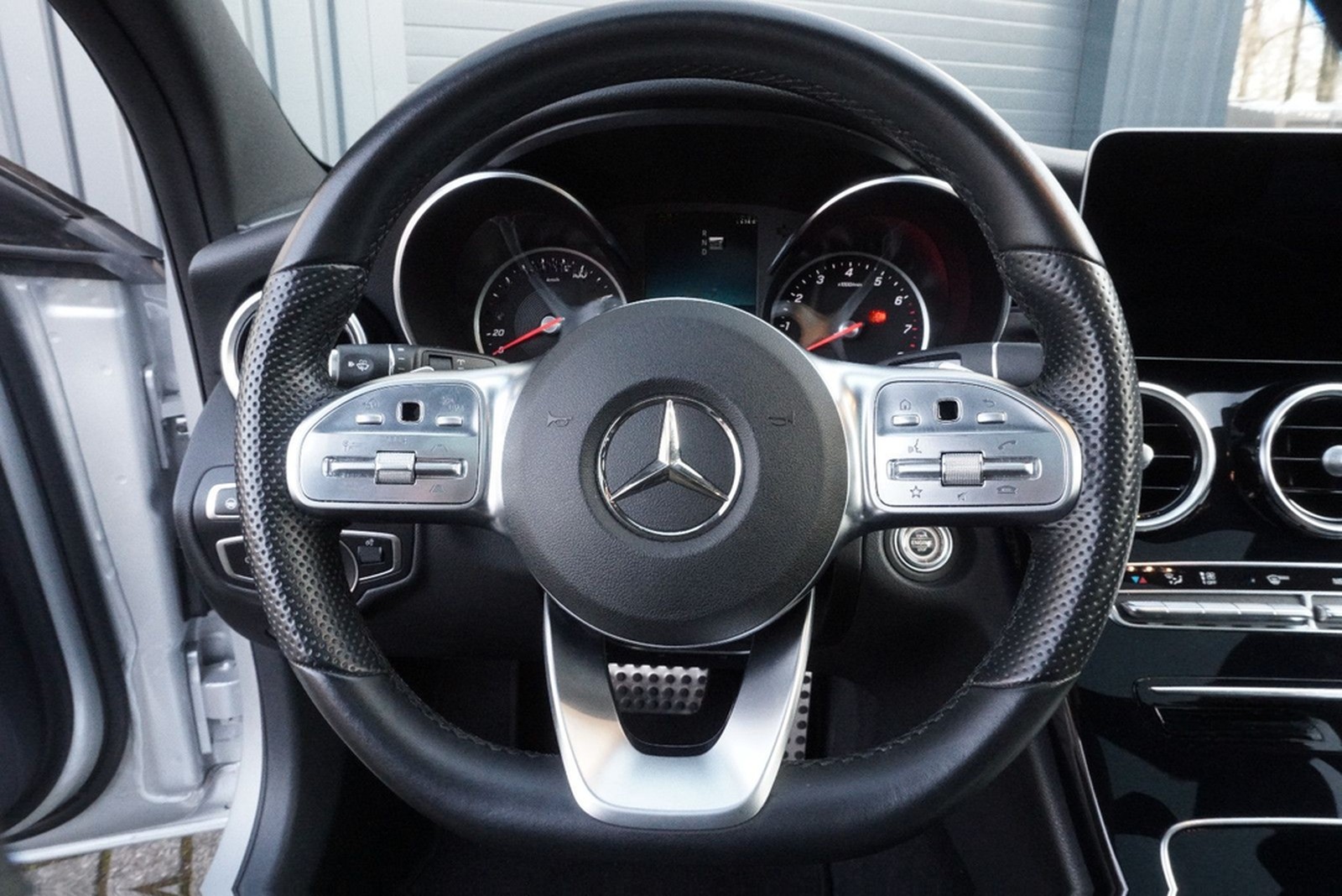 Mercedes-Benz C 300T AMG Multib RFK PANO SHZ NAV Ambiente ACC foto 23