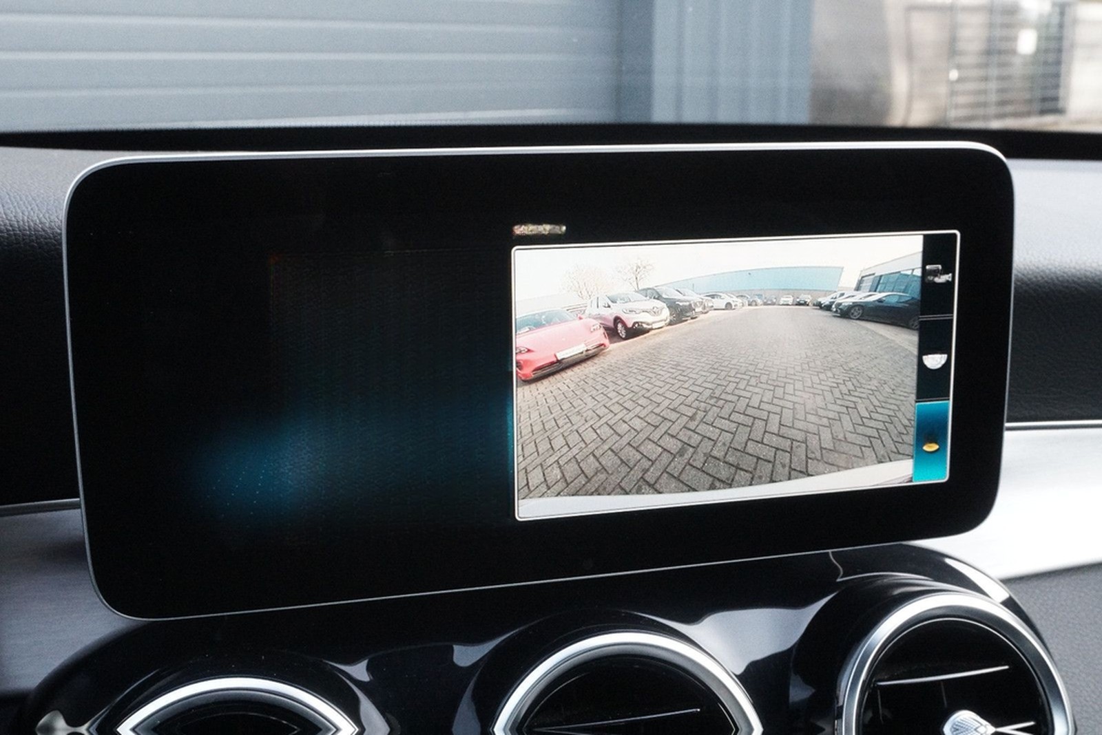Mercedes-Benz C 300T AMG Multib RFK PANO SHZ NAV Ambiente ACC foto 27