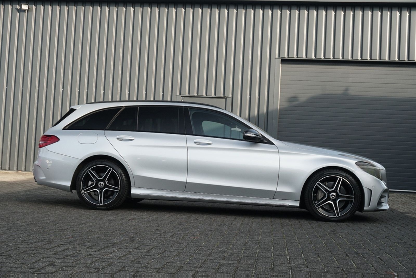 Mercedes-Benz C 300T AMG Multib RFK PANO SHZ NAV Ambiente ACC foto 9
