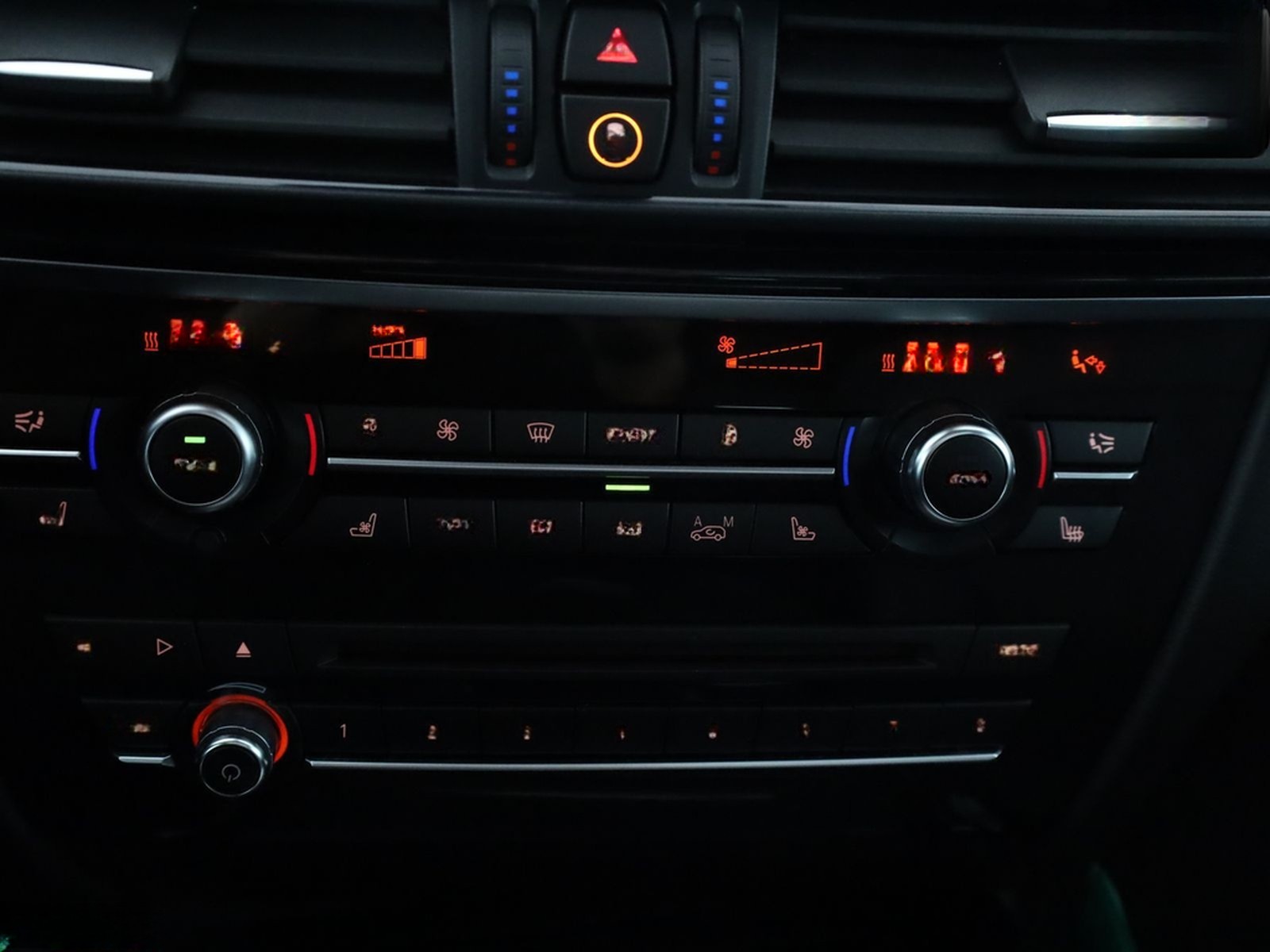BMW X5 xDrive40d STANDHZ,KAMERA,H/K,SITZKLIMA,HUD,SH foto 18