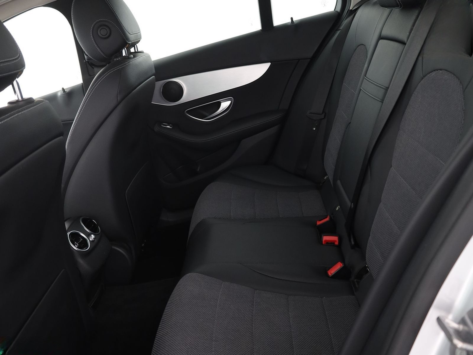 Mercedes-Benz C 220 d T AVANTGARDE KAMERA,SPORTSITZE,PANO,1.HD foto 11