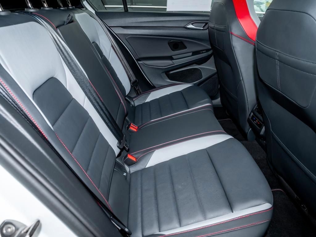 Volkswagen Golf VIII GTI Clubsport 2.0TSI DSG MATRIX/ACC/NA foto 7