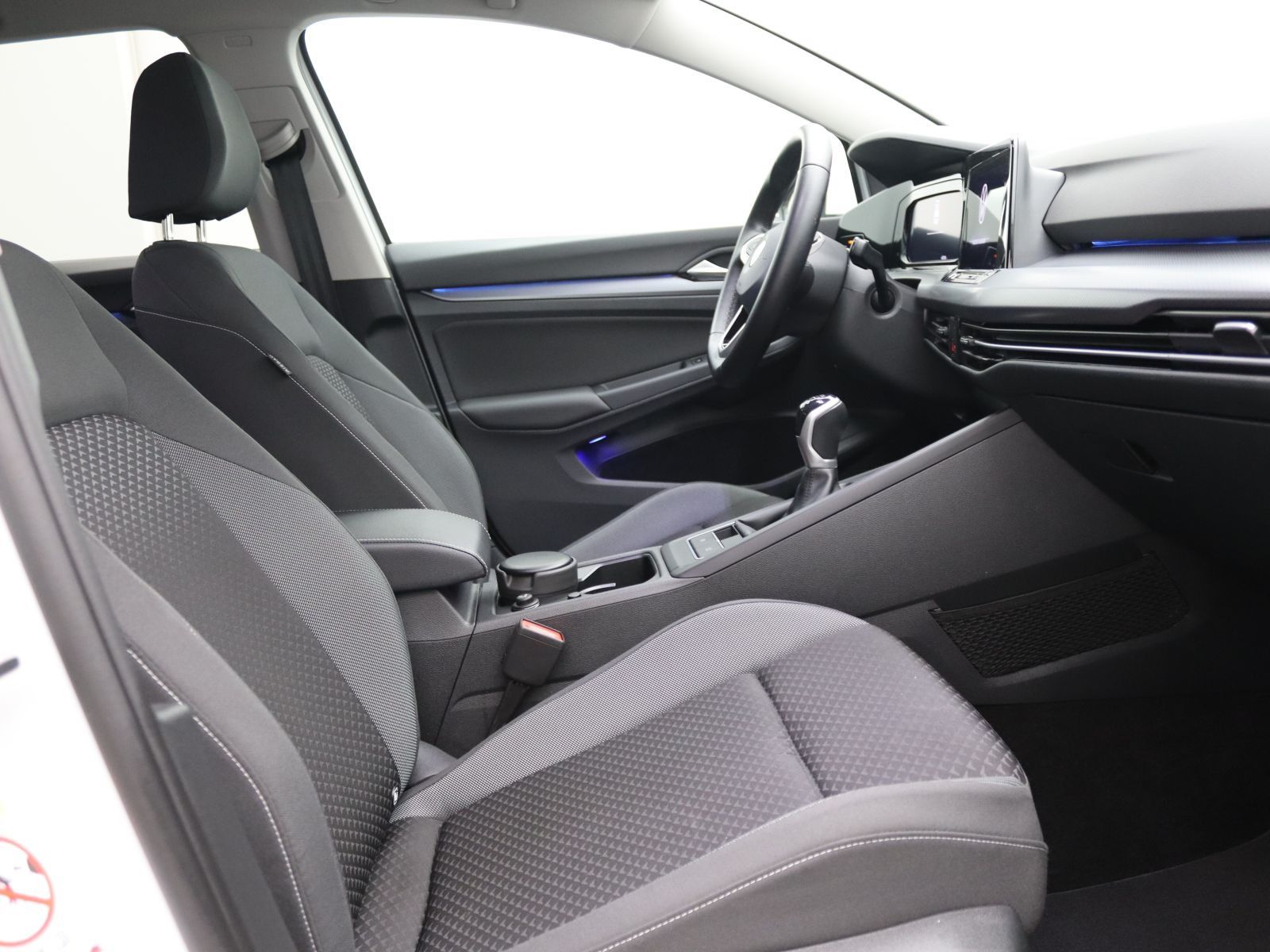 Volkswagen Golf VIII Active 1.5TSI / IQ.Drive, Standh, LED+ foto 11