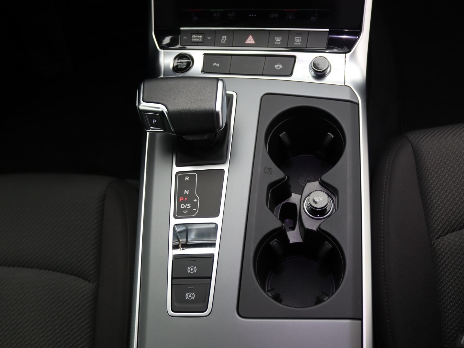 Audi A6 Avant 45TDI quattro S-tronic/ Matrix,AHK, B&O foto 11