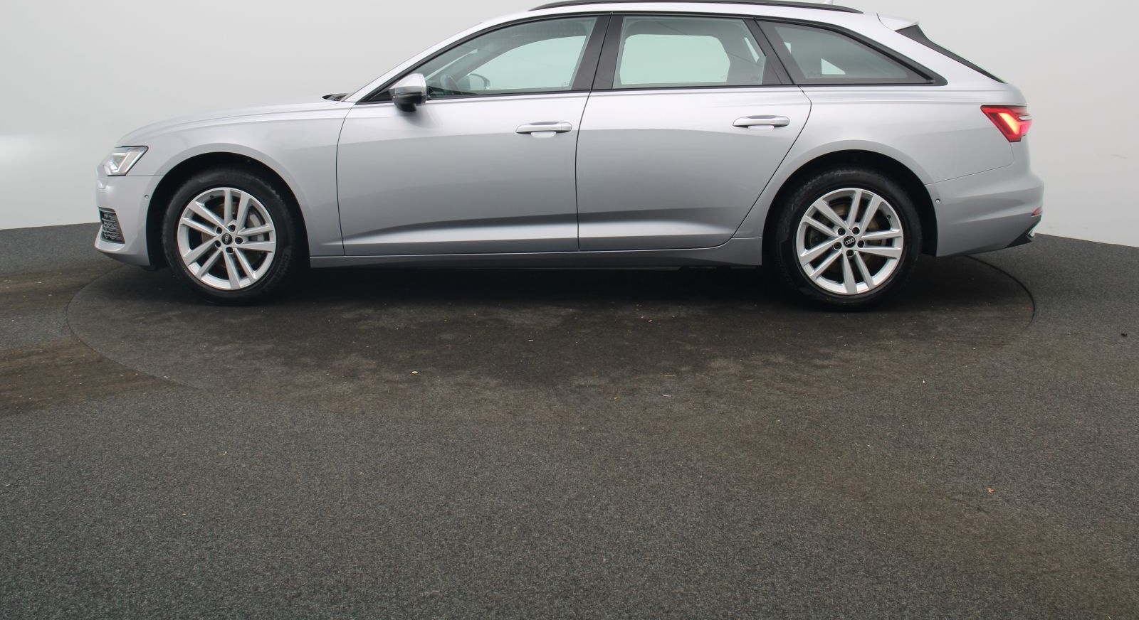 Audi A6 Avant 45TDI quattro S-tronic/ Matrix,AHK, B&O foto 4