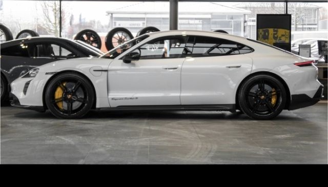 Porsche Taycan Turbo S*PRIVACY*LED-MATRIX*AMBIENTE* foto 2