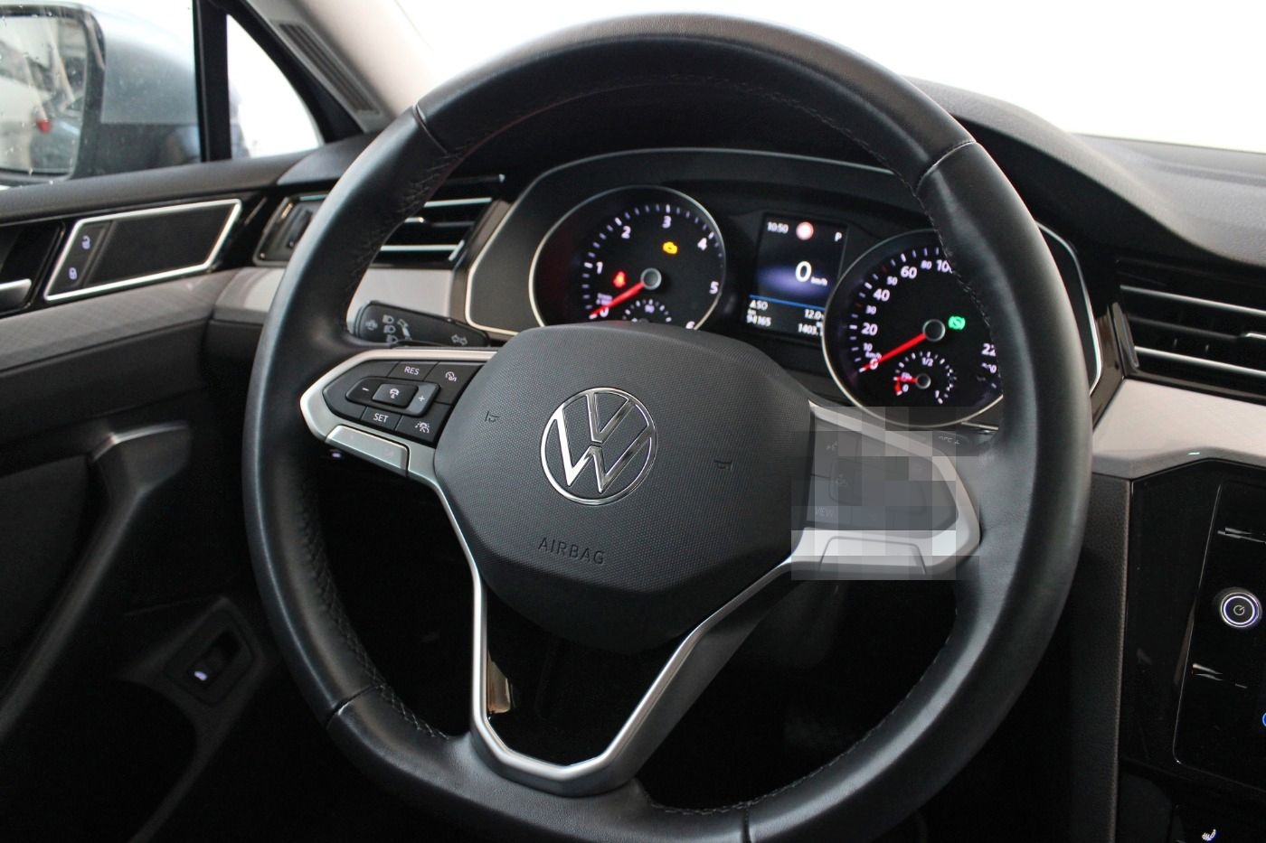 Volkswagen Passat Variant 2.0 TDI Business AHK|ACC|WSSHz|Ca foto 12