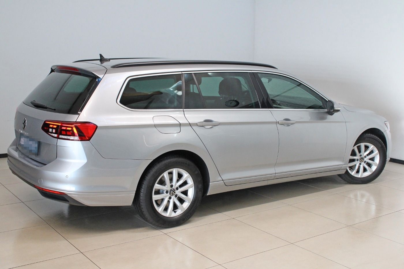 Volkswagen Passat Variant 2.0 TDI Business AHK|ACC|WSSHz|Ca foto 6