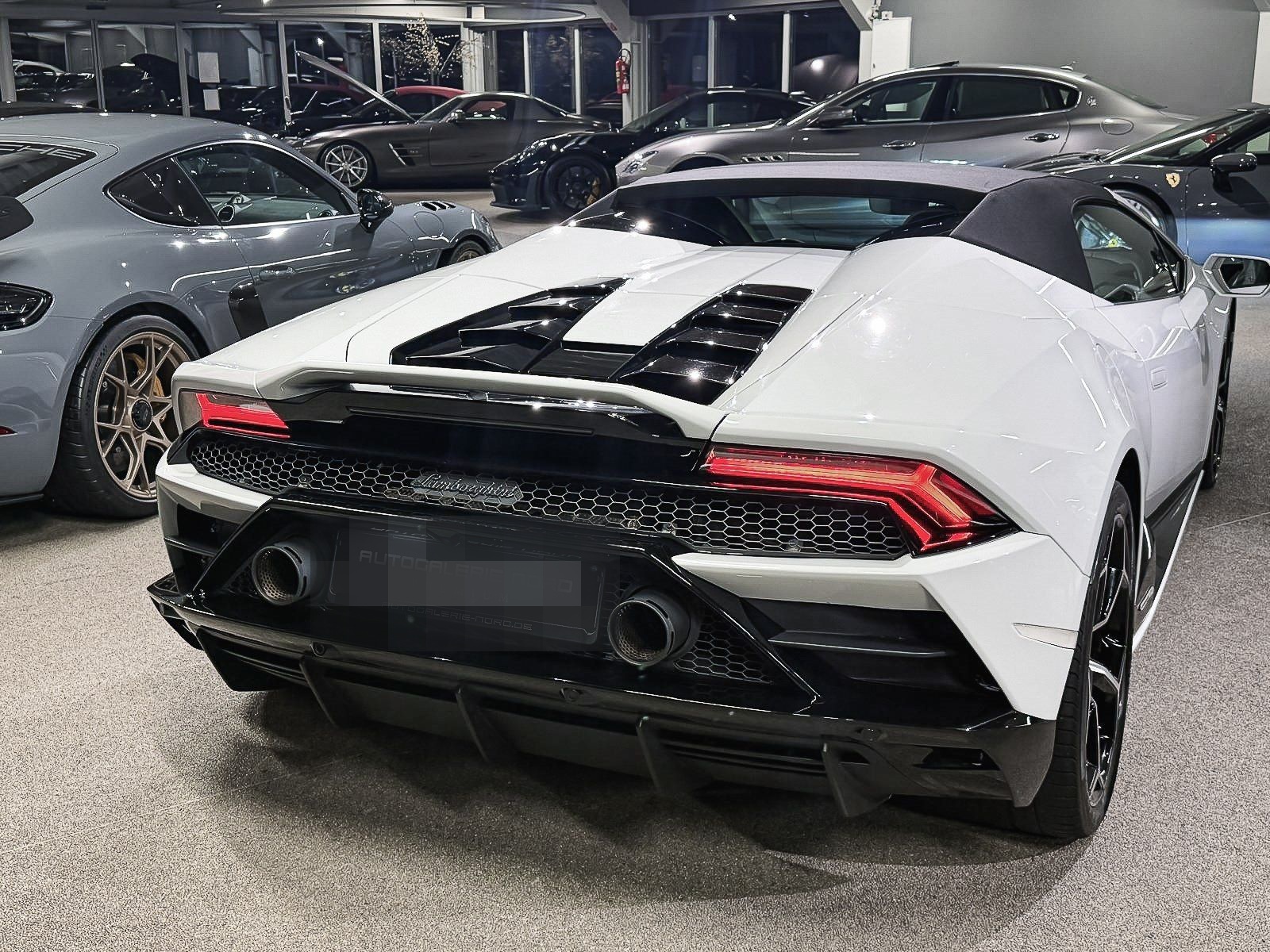 Lamborghini Huracán Evo Spyder AWD Selezione Garantie foto 8