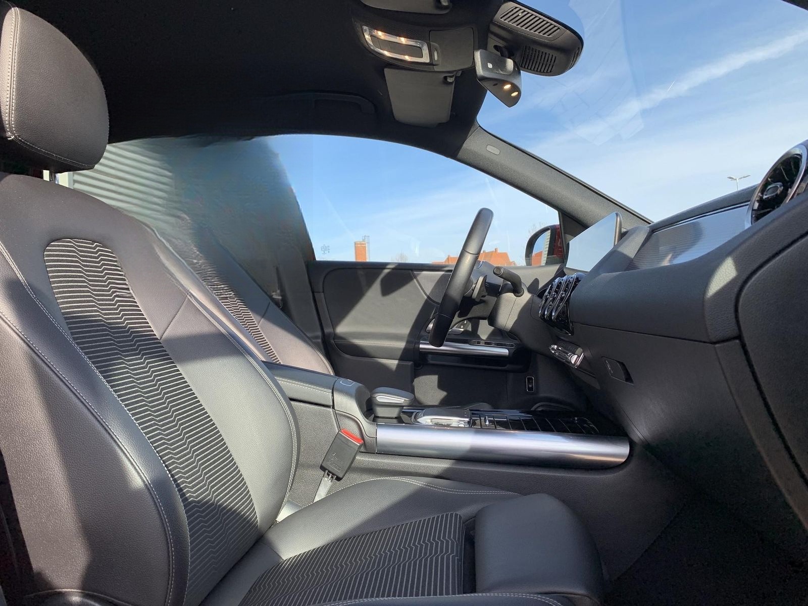 Mercedes-Benz B200 Automatik AHK+el.Klappe+LED+Kamera+Navi foto 14