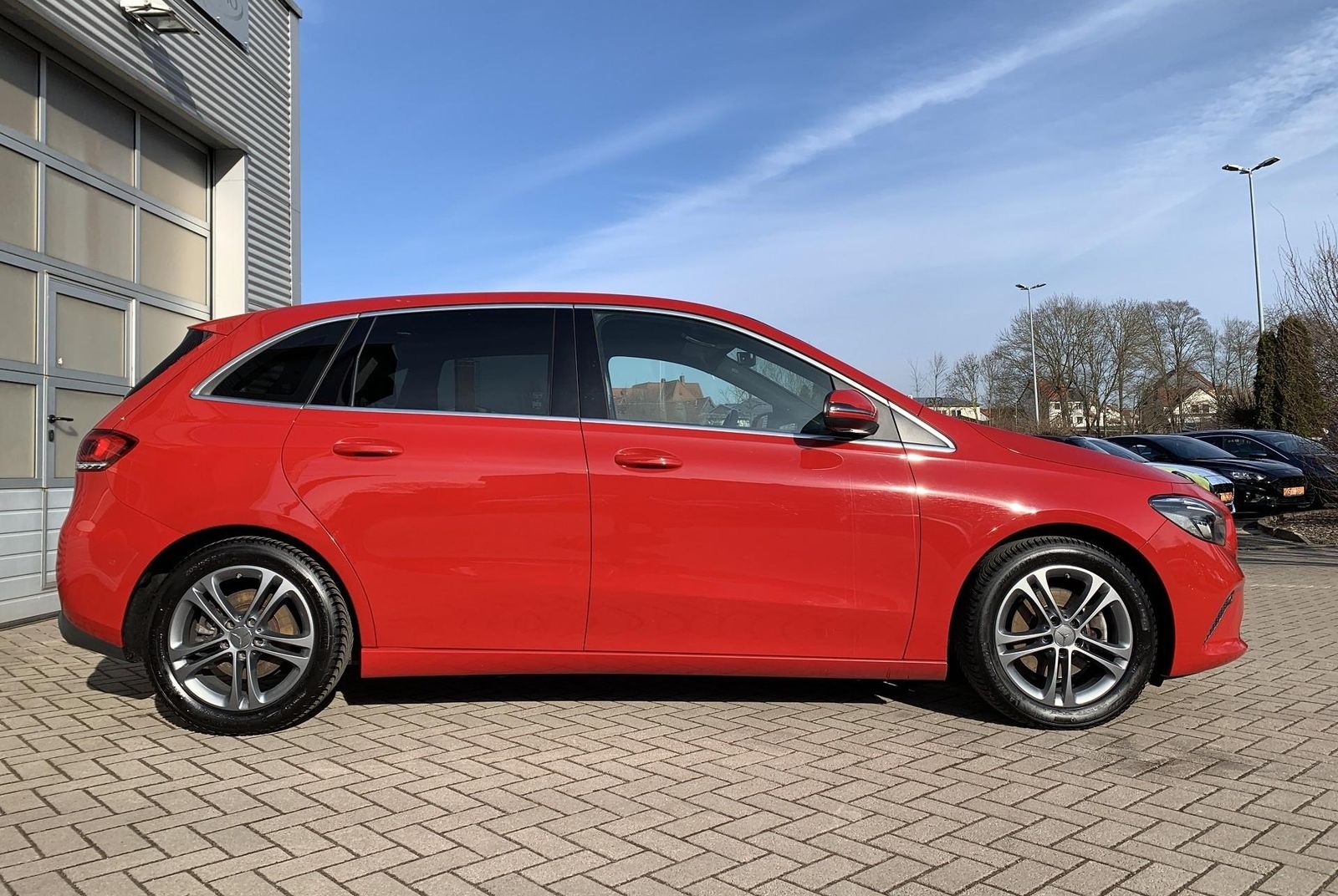 Mercedes-Benz B200 Automatik AHK+el.Klappe+LED+Kamera+Navi foto 4