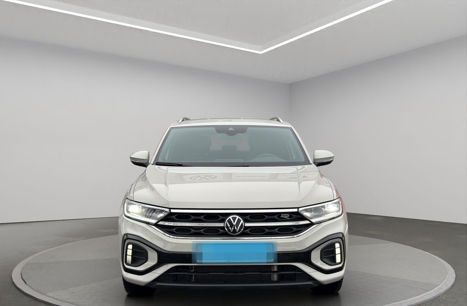 Volkswagen T-Roc 1.5 TSI DSG R-Line LED+ACC+KAMERA+DI-COCKP foto 5