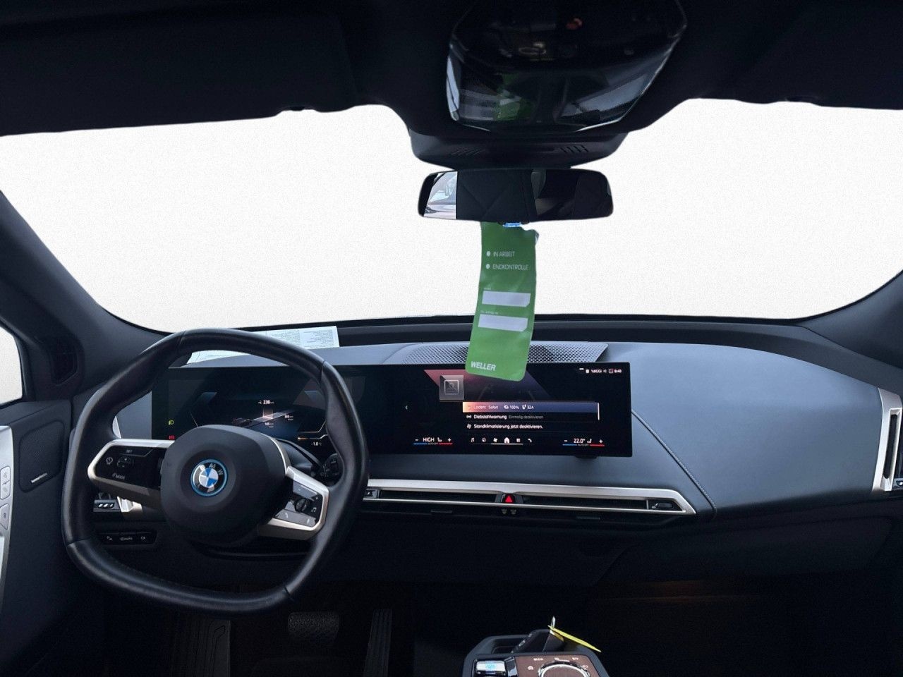 BMW iX xDr40 PaAssPr HUD AHK LASER DrAssPr ACC foto 14