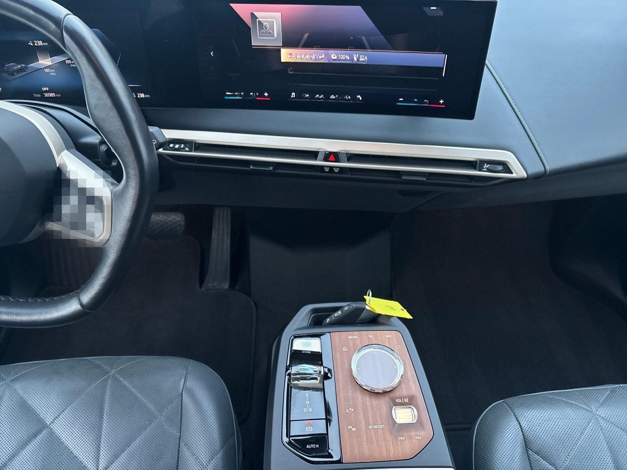 BMW iX xDr40 PaAssPr HUD AHK LASER DrAssPr ACC foto 16
