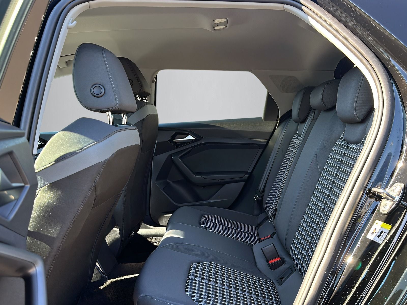Audi A1 Sportback advanced AUDI CONNECT NAVI+SHZ+GJR+ foto 10