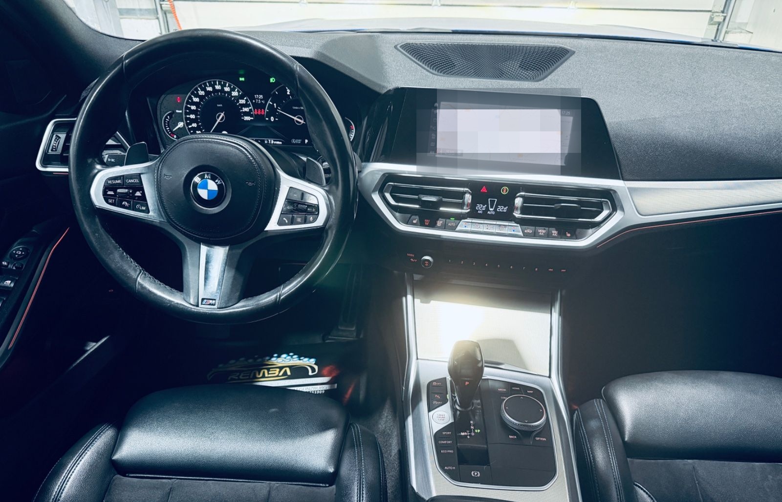BMW 320 d Touring*M-SPORT*LASER*KAMERA*AHK*H-UP* foto 17