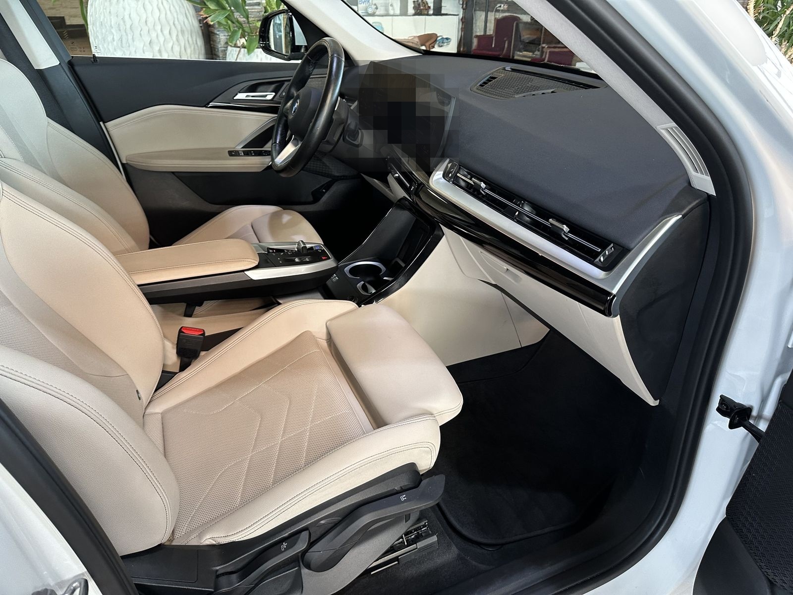 BMW iX1 30 xDrive Pano Premium WideScreen Navi R.Cam foto 16