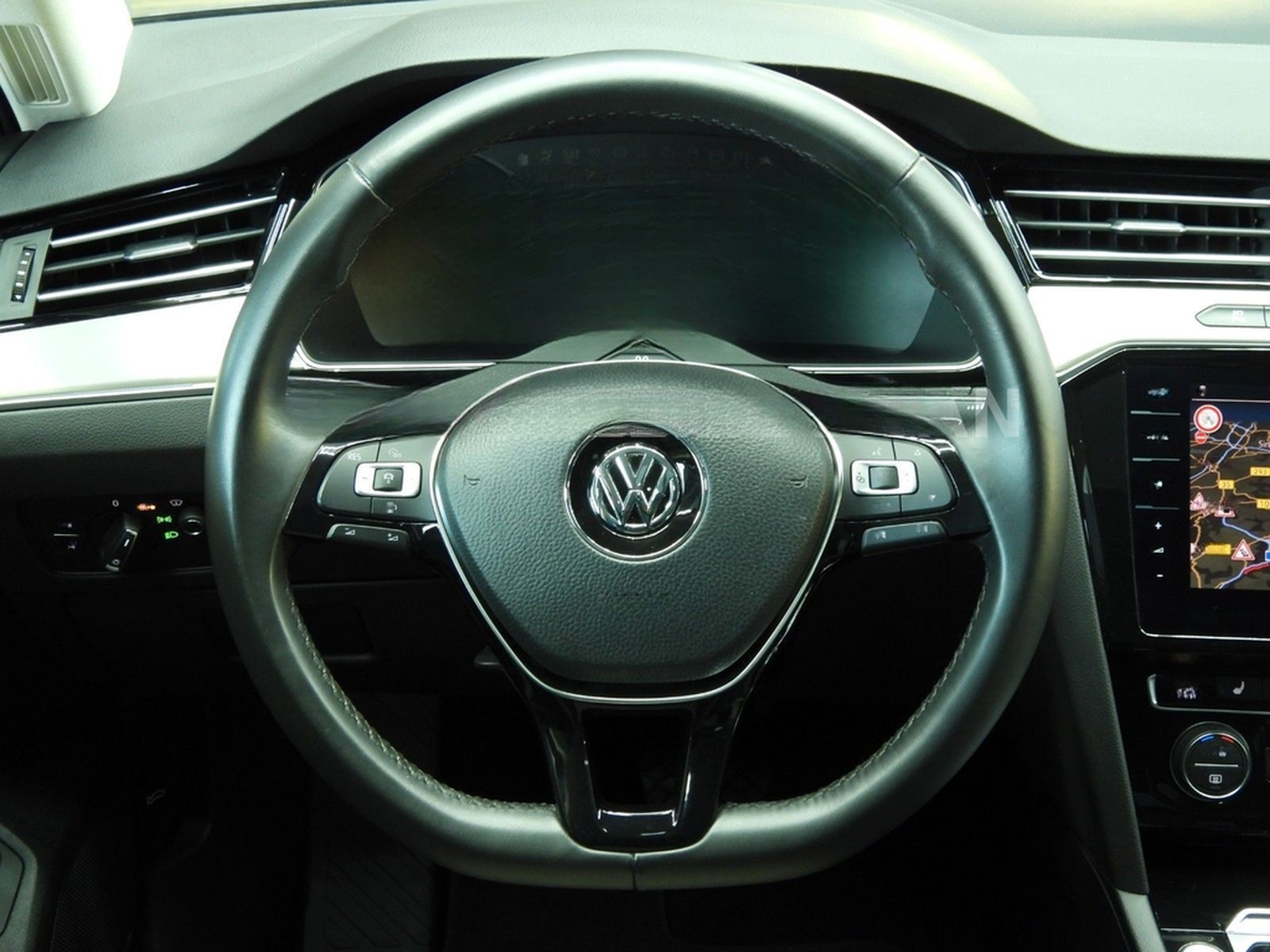 Volkswagen PASSAT VARIANT 1.5 TSI HIGHLINE foto 12