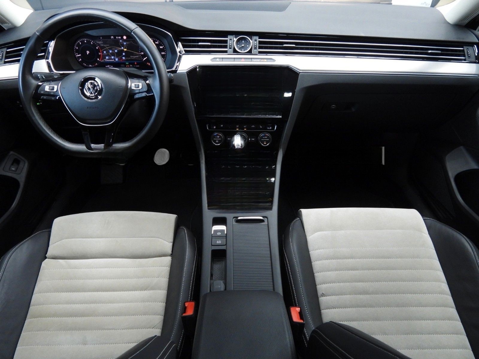 Volkswagen PASSAT VARIANT 1.5 TSI HIGHLINE foto 14