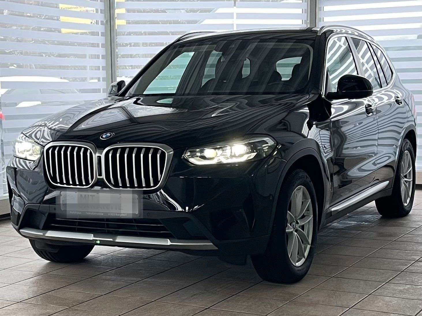 BMW X3 xD30e FACELIFT KAMERA AHK Sportsitze LEDER foto 3