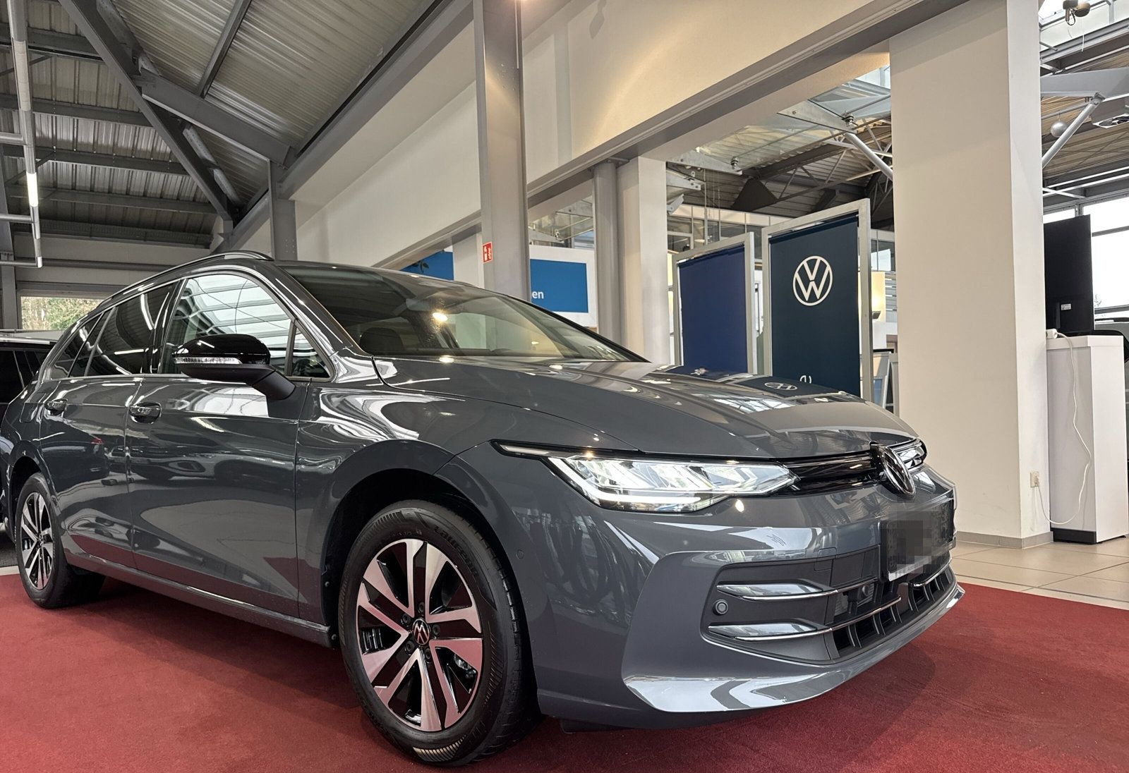 Volkswagen Golf VIII Variant 1.5 eTSI 110 kW Energy foto 5