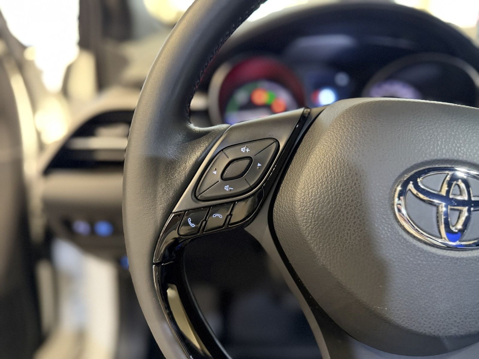 Toyota C-HR 1.8 Hybrid Flow foto 18