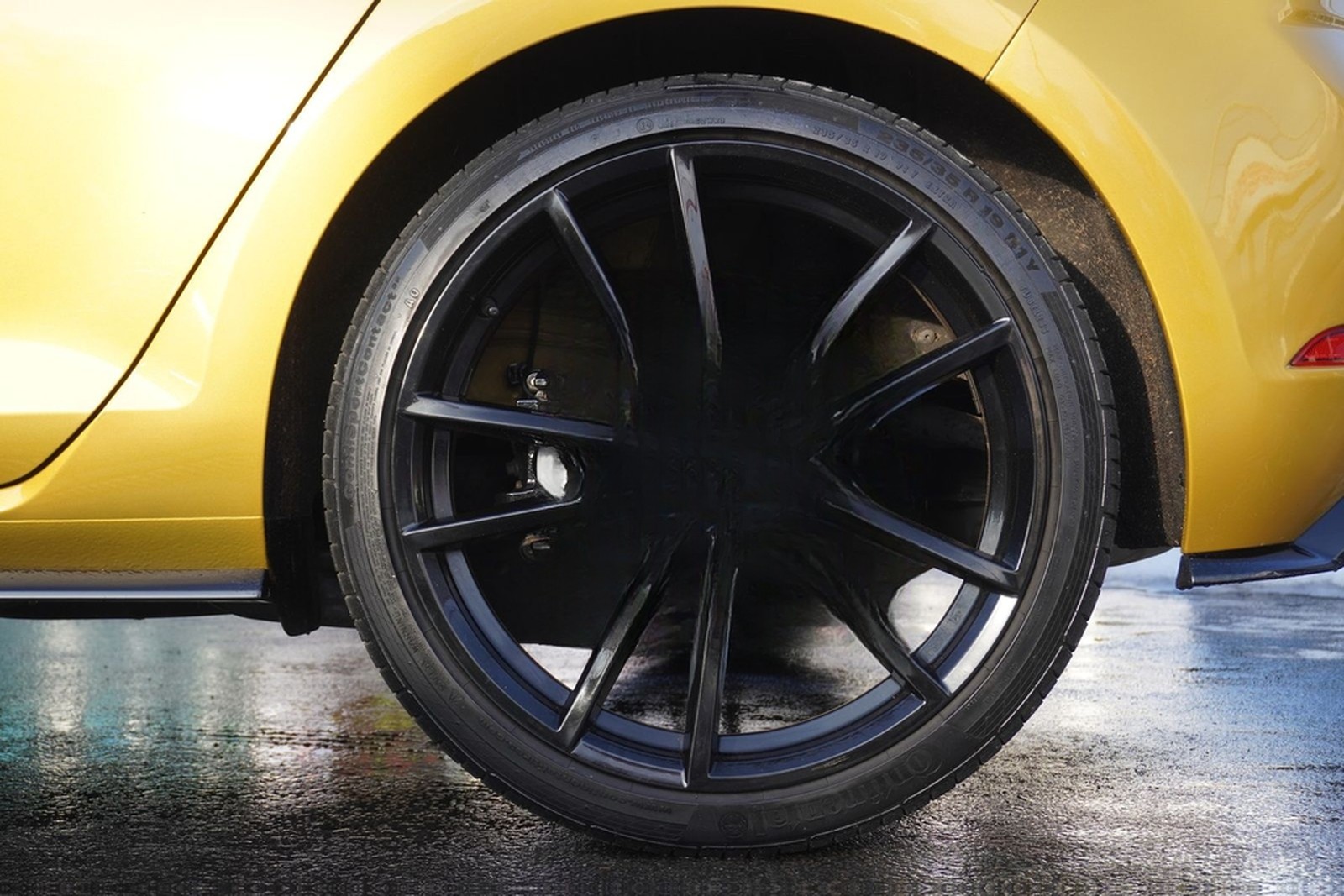 Volkswagen Golf VII 2.0 R 4Motion Schiebedach ACC DCC Leder foto 36