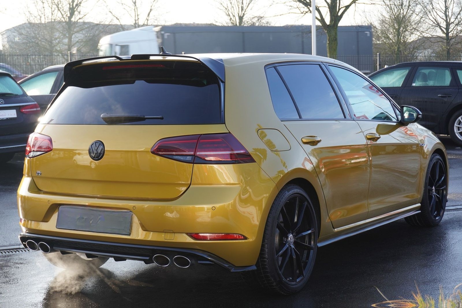 Volkswagen Golf VII 2.0 R 4Motion Schiebedach ACC DCC Leder foto 5