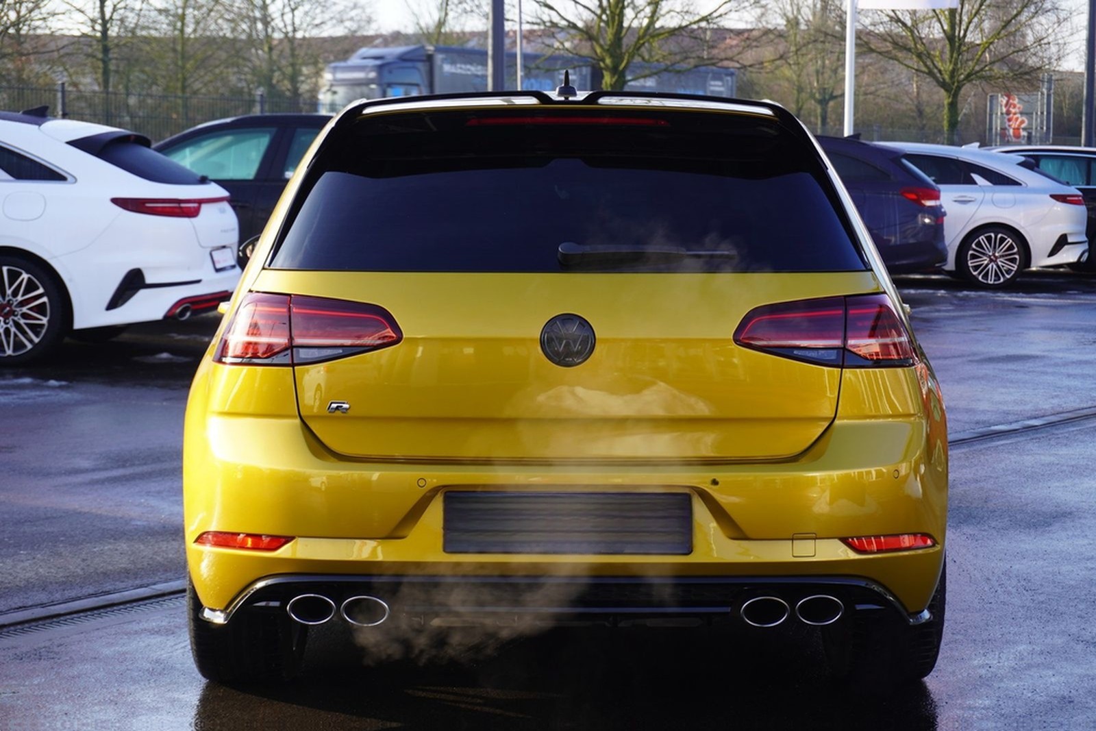 Volkswagen Golf VII 2.0 R 4Motion Schiebedach ACC DCC Leder foto 6