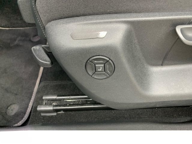 Volkswagen Tayron R-LINE BLACK 2.0 TDI DSG 4MOT AHK PANO HU foto 11