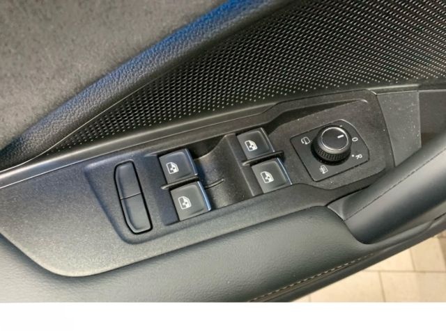 Volkswagen Tayron R-LINE BLACK 2.0 TDI DSG 4MOT AHK PANO HU foto 10