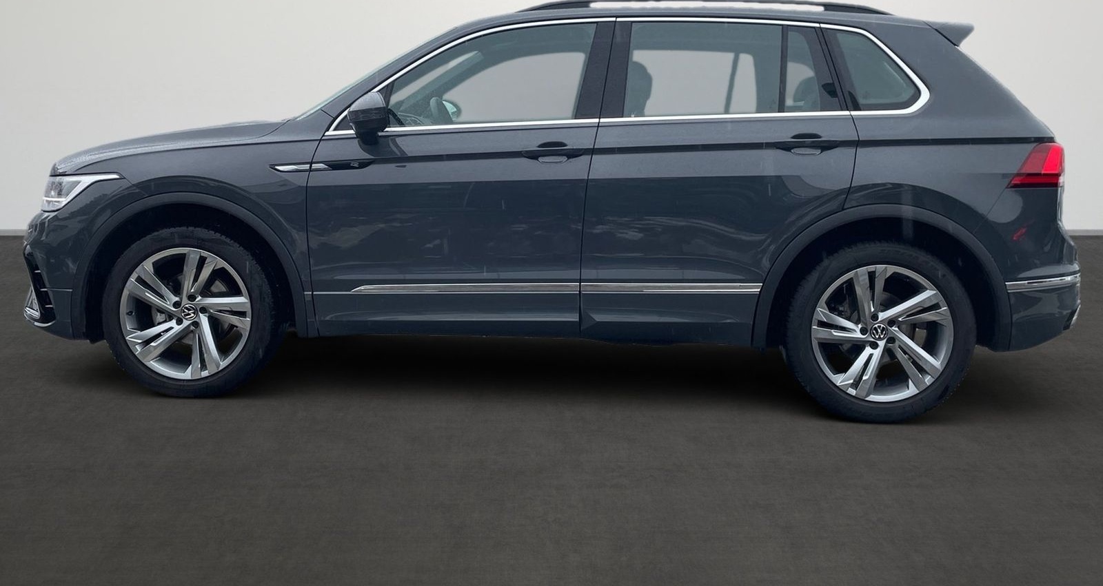 Volkswagen Tiguan 1.5 TSI R-Line *AHK*LED*PDC*SITZH* foto 7