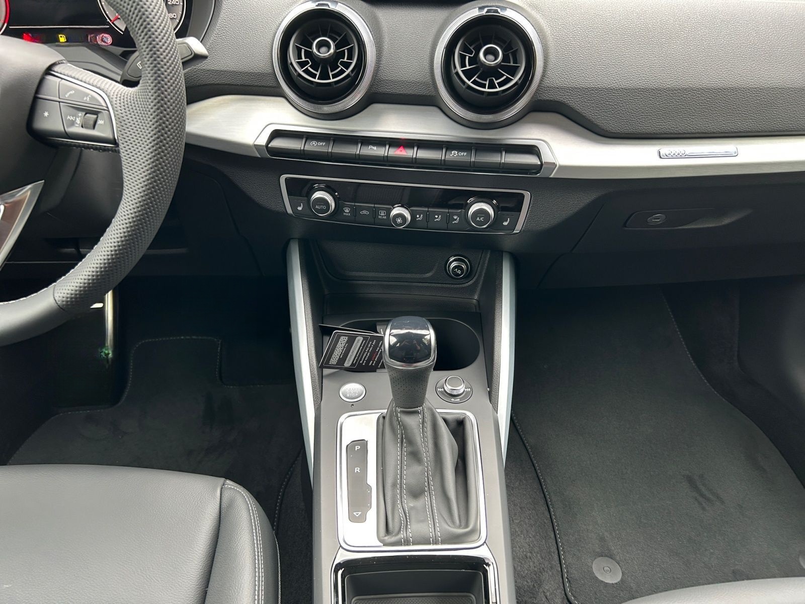 Audi Q2 S line 35 TFSI S tronic S line foto 11
