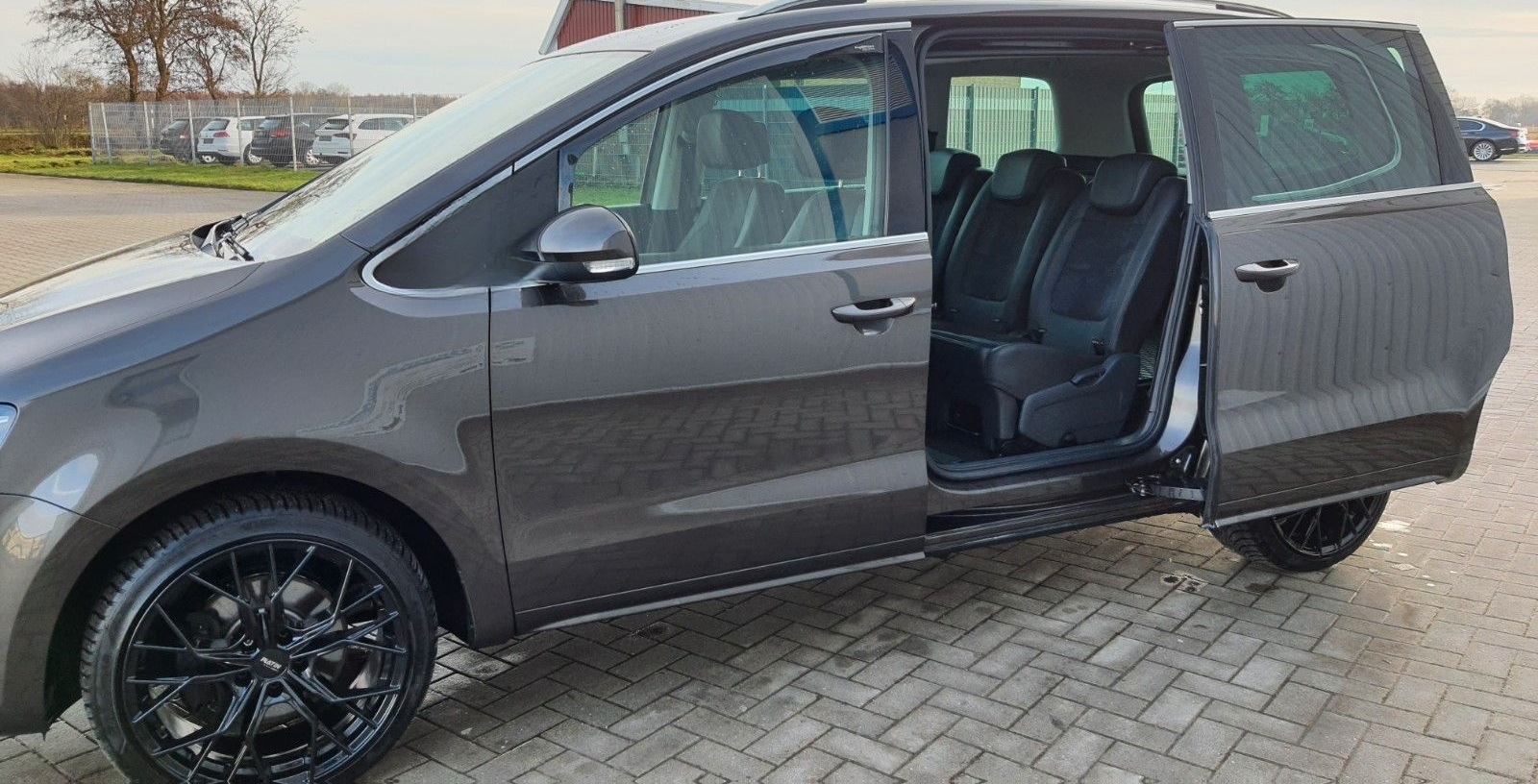 Volkswagen Sharan Highline BMT/* DSG*Xenon* Gepflegt* foto 13