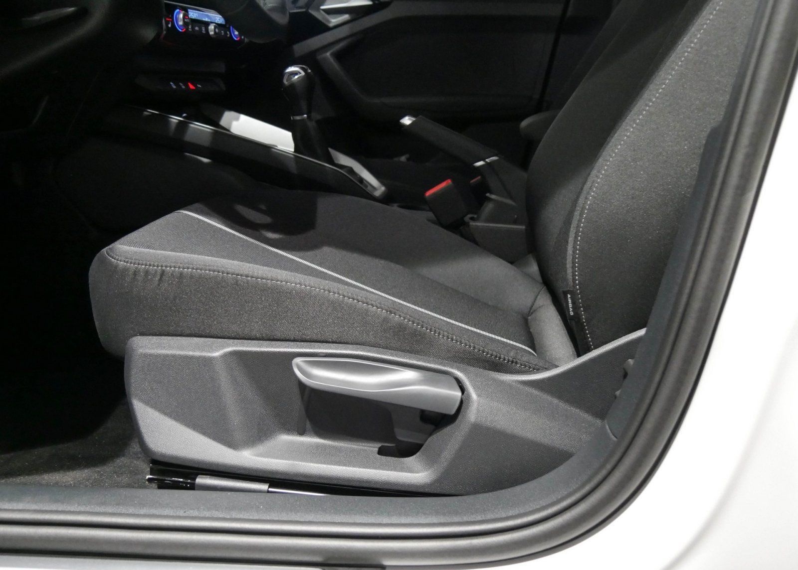 Audi A1 Sportback advanced 25 TFSI 70(95) kW(PS) Scha foto 12