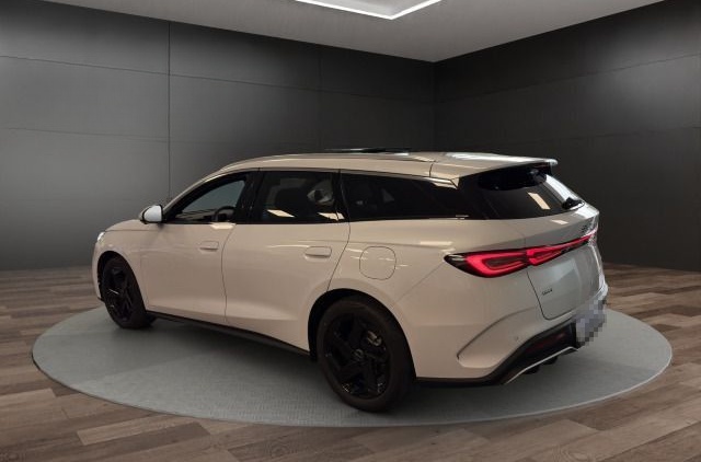 BYD Seal 06 DM-i Touring Comfort foto 4