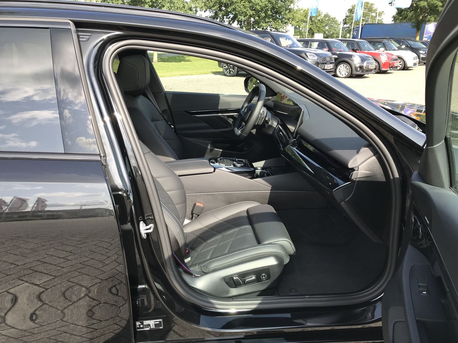 BMW 520d xDrive M Sportpaket PRO AHK PANO LED foto 7