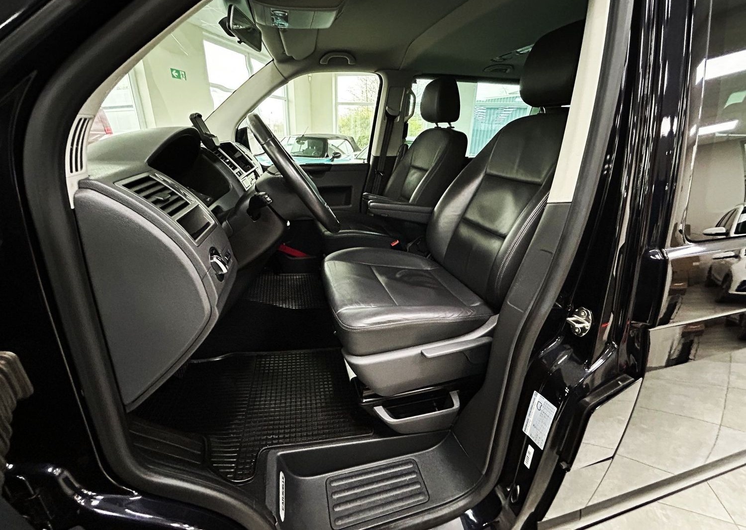 Volkswagen T5 Caravelle  Comfortline lang 8-Sitzer/Navi/Aut foto 11