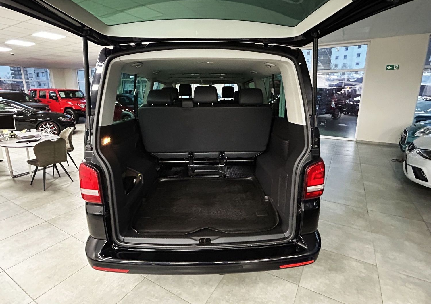 Volkswagen T5 Caravelle  Comfortline lang 8-Sitzer/Navi/Aut foto 17