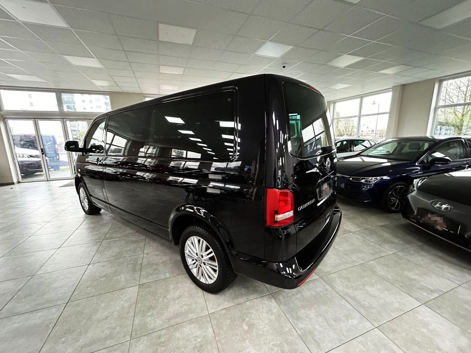 Volkswagen T5 Caravelle  Comfortline lang 8-Sitzer/Navi/Aut foto 6