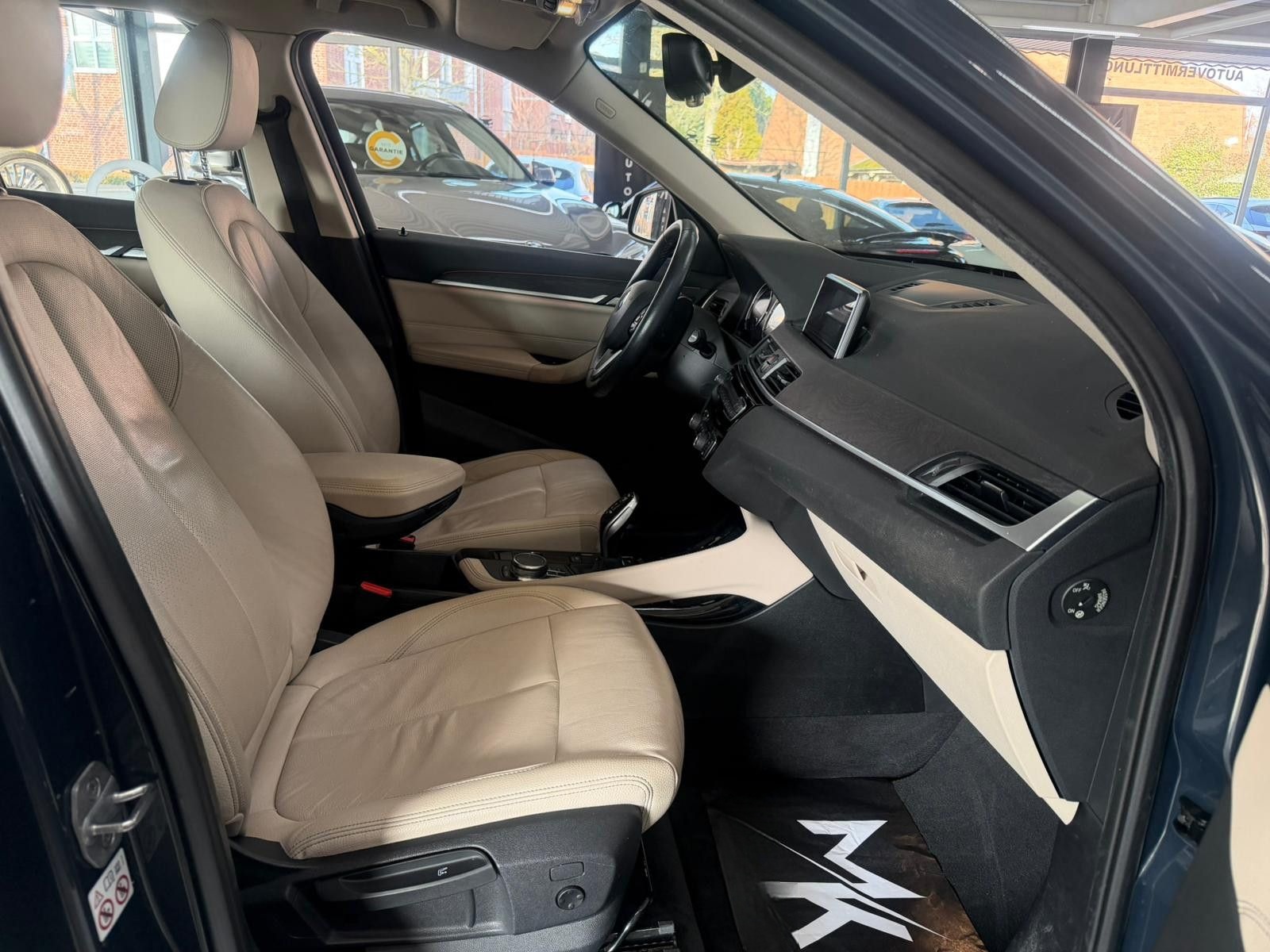 BMW X1 xDrive 20 i xLine*AUT*NAV*PDC*LED*LEDER* foto 11