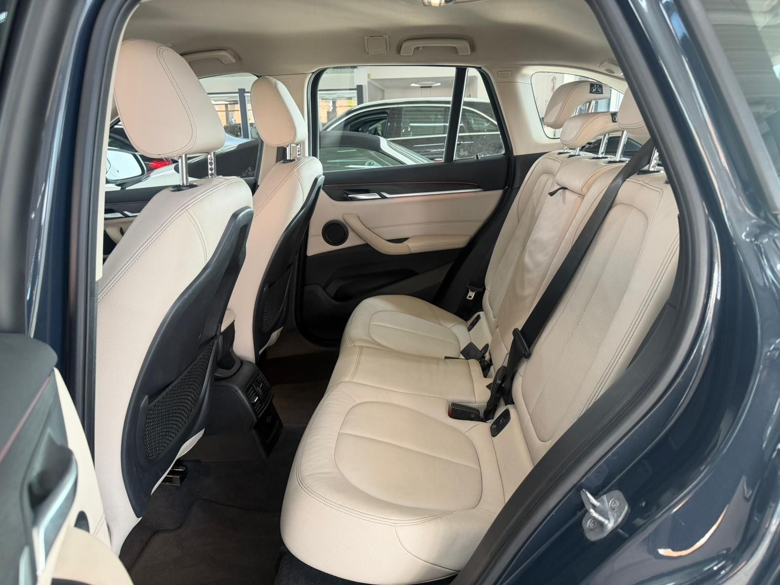 BMW X1 xDrive 20 i xLine*AUT*NAV*PDC*LED*LEDER* foto 13