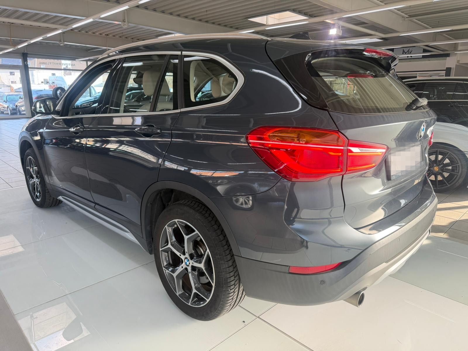 BMW X1 xDrive 20 i xLine*AUT*NAV*PDC*LED*LEDER* foto 3