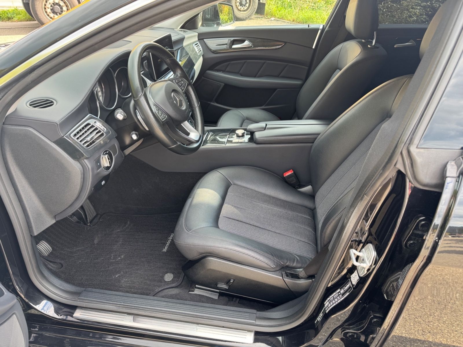 Mercedes-Benz CLS 250d Shooting Brake 4Matic 360 Leder LED foto 8
