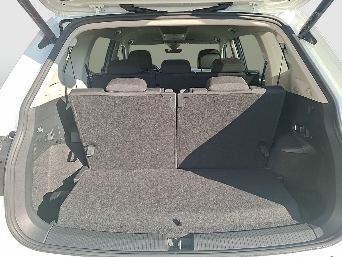 Volkswagen Tiguan Allspace TSI Life DSG 7-Si LED Navi VC HU foto 13