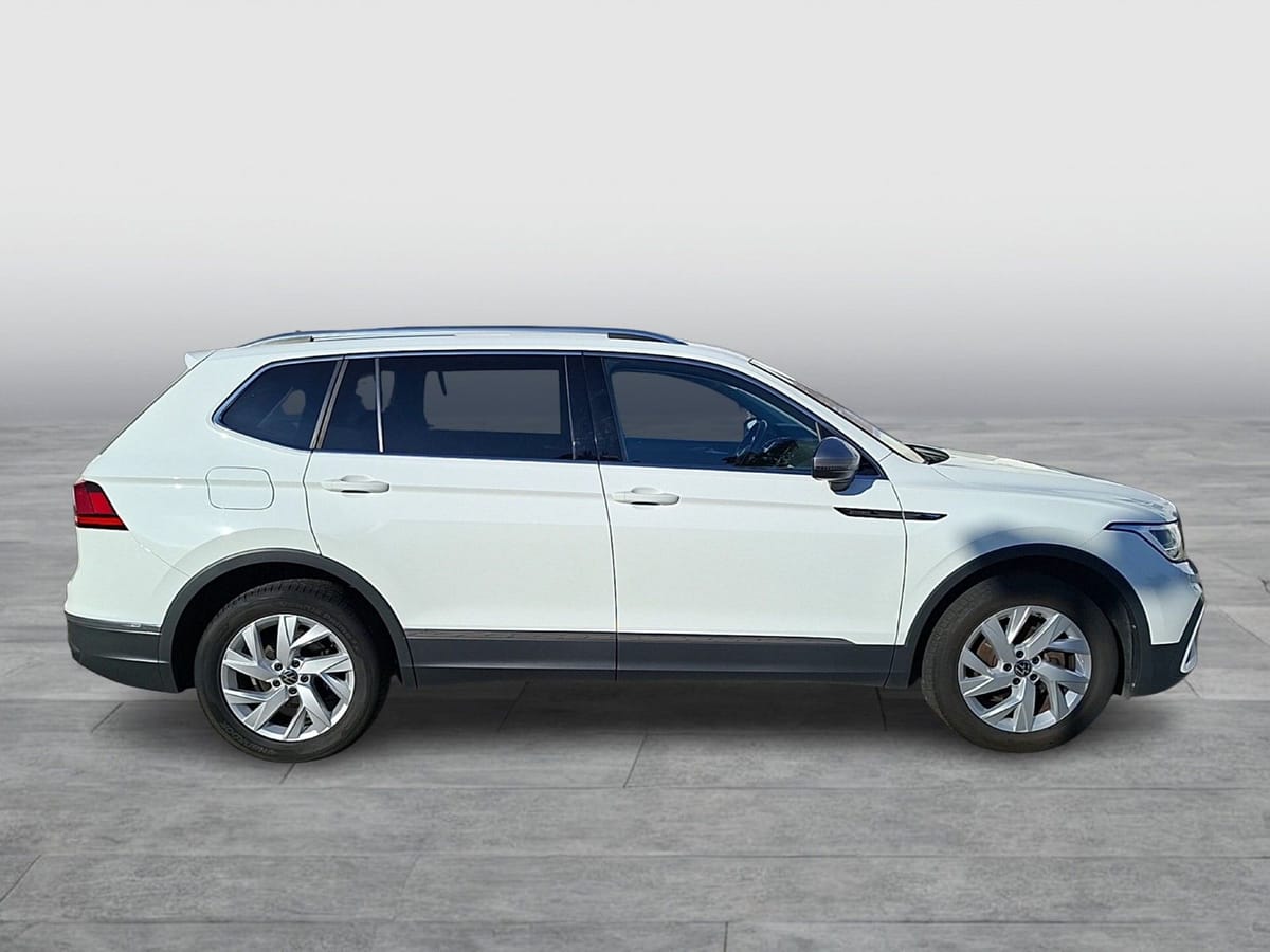 Volkswagen Tiguan Allspace TSI Life DSG 7-Si LED Navi VC HU foto 6