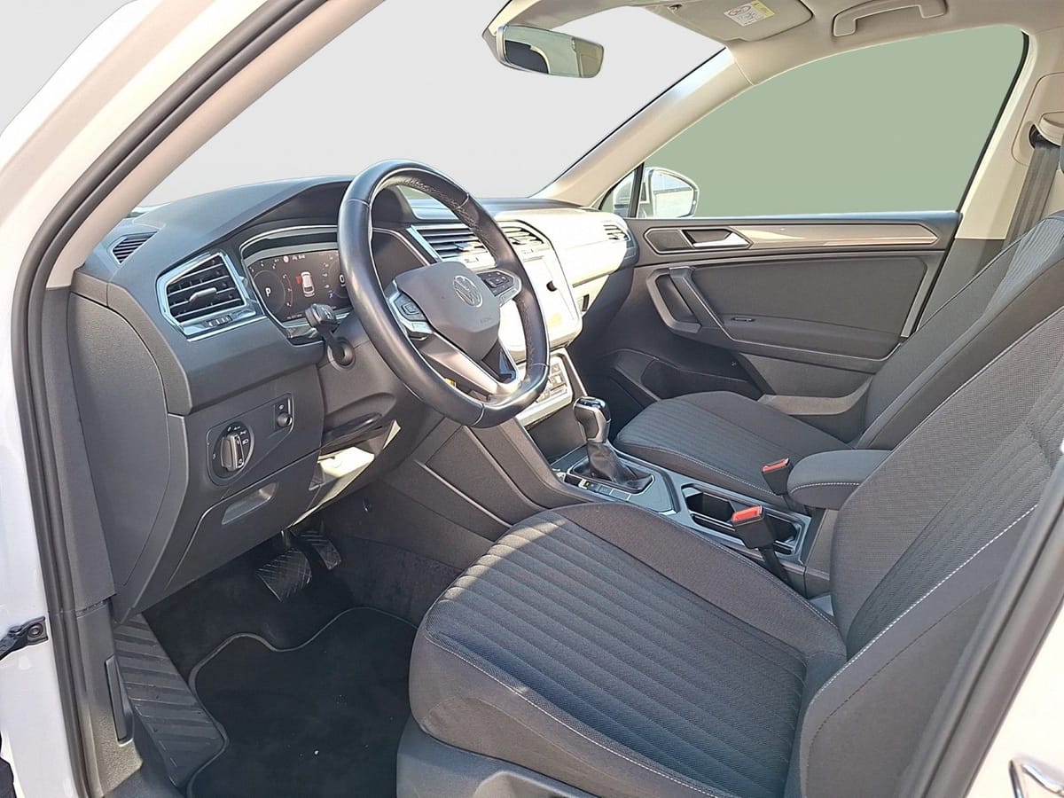 Volkswagen Tiguan Allspace TSI Life DSG 7-Si LED Navi VC HU foto 9