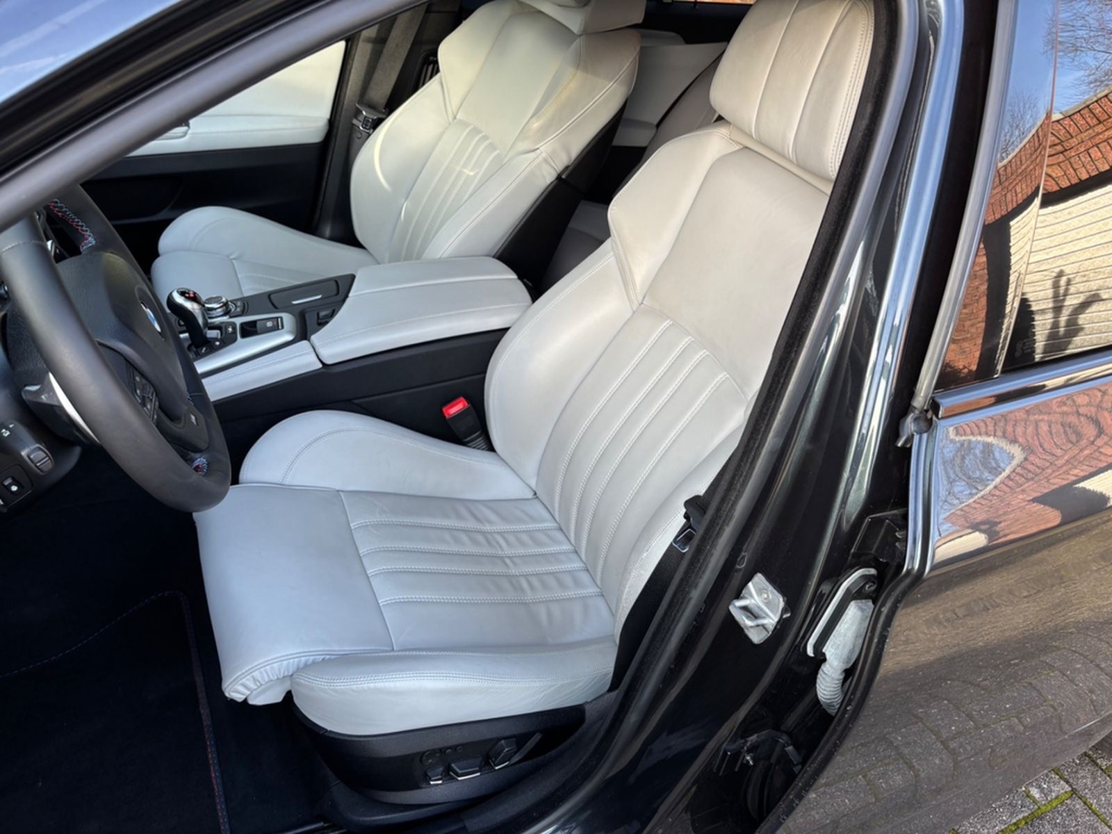 BMW F10 M5 560PS gute Ausstattung / Scheckheft  foto 3