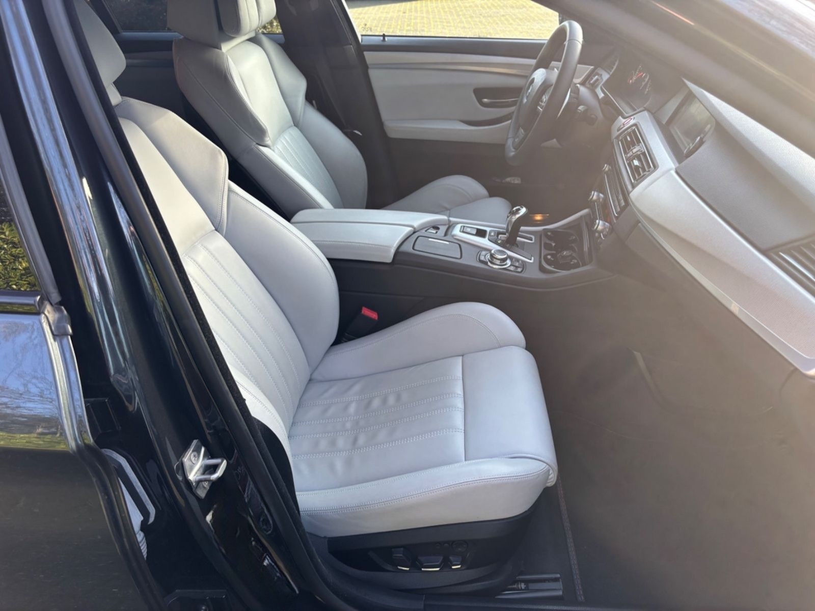 BMW F10 M5 560PS gute Ausstattung / Scheckheft  foto 4