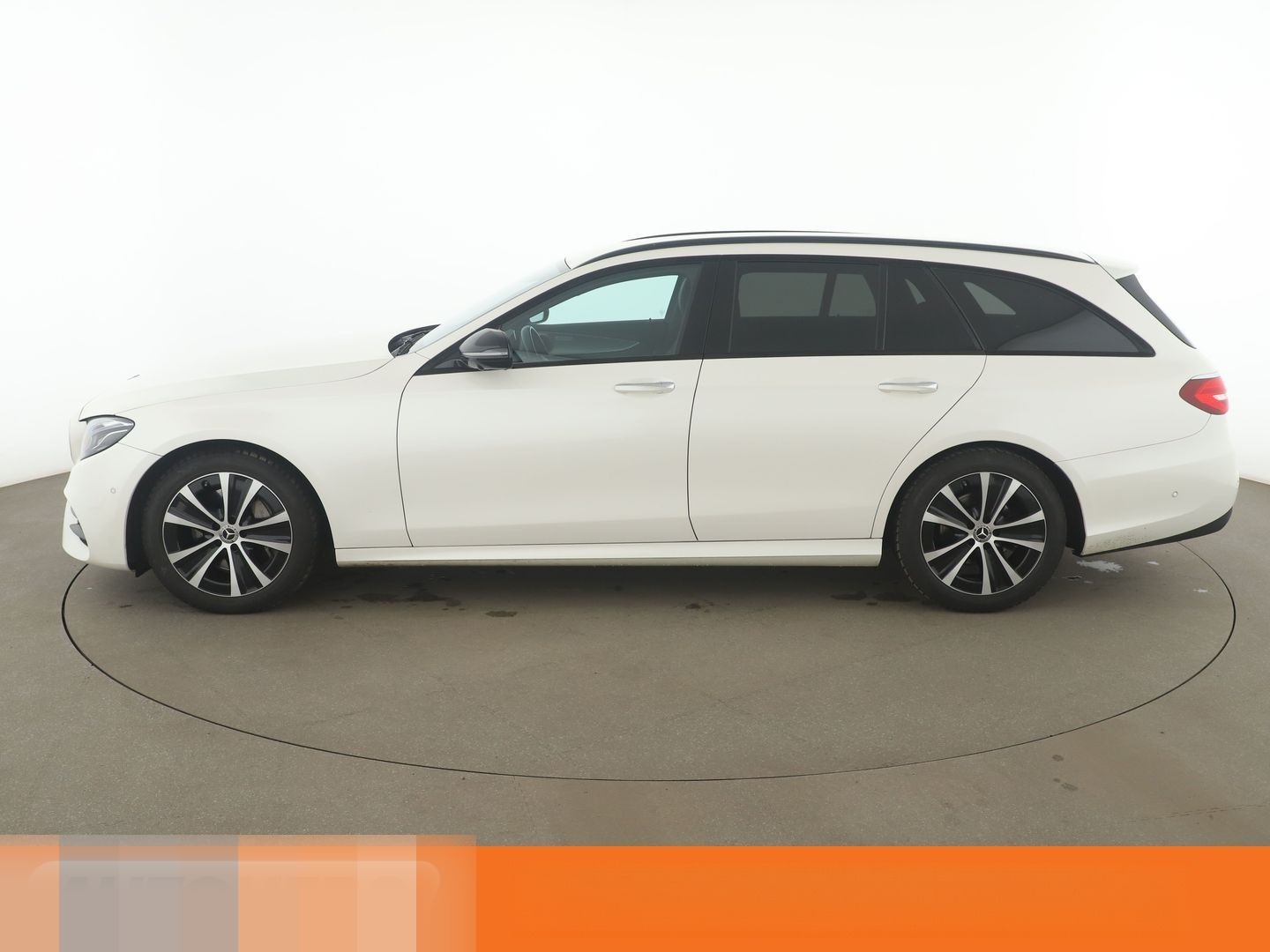 Mercedes-Benz E 220 d AMG Line Aut.*NAVI*360*LED*SHZ* foto 3